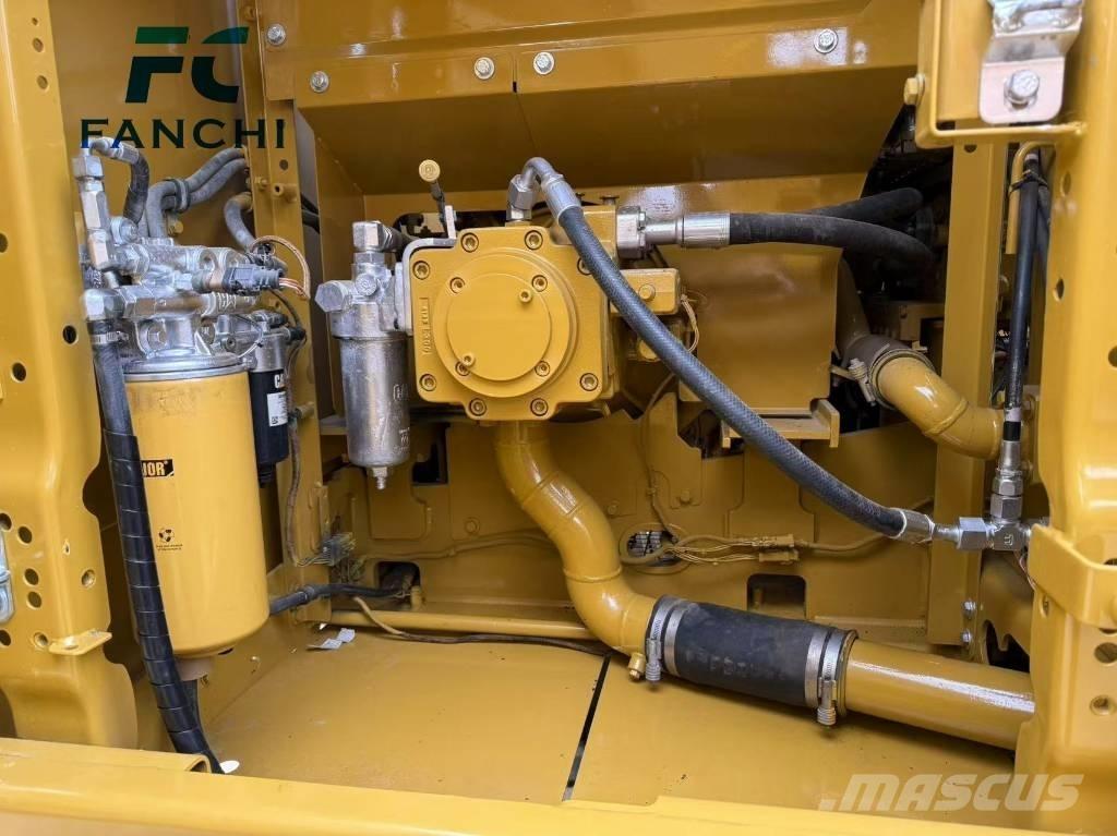 CAT 320 Kāpurķēžu ekskavatori