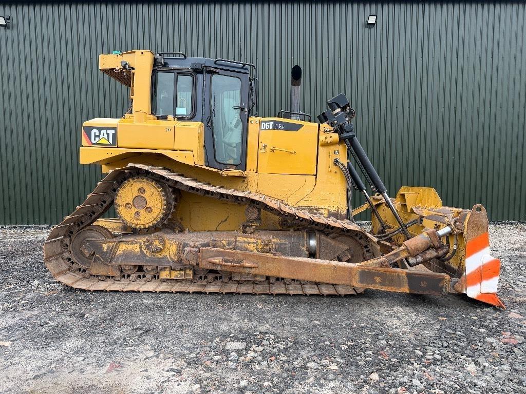 CAT D 6 T LGP Kāpurķēžu buldozeri