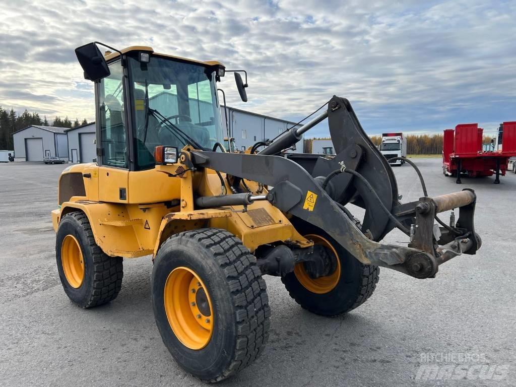 Volvo L30 G S Iekrāvēji uz riteņiem