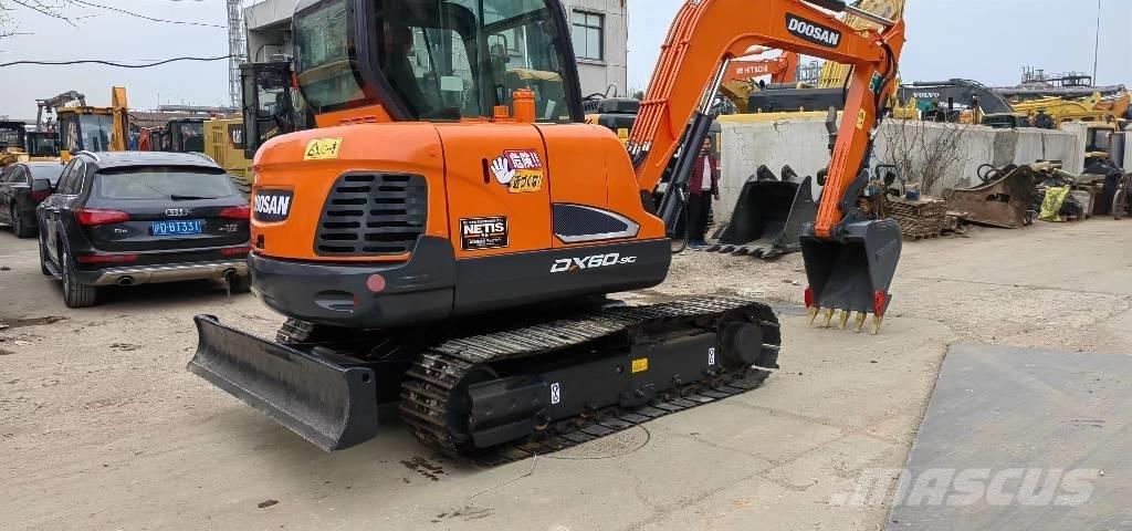 Doosan DX 60 Mini ekskavatori < 7 t