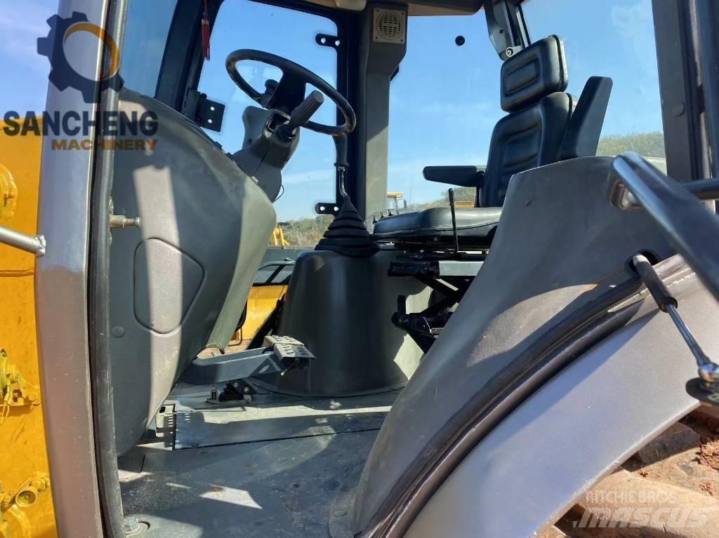 JCB 3CX Ekskavatori-iekrāvēji