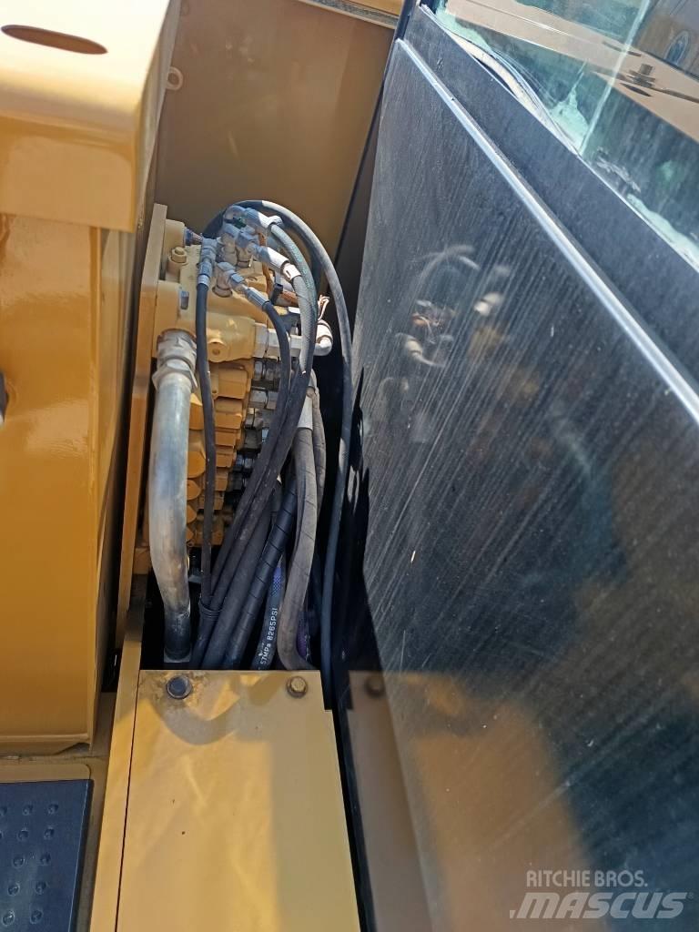 CAT 306E2 Mini ekskavatori < 7 t