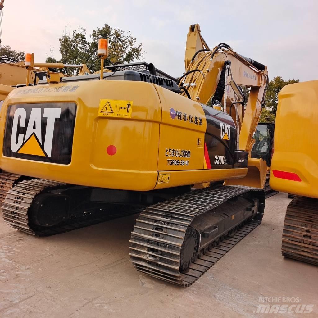 CAT 320DL Kāpurķēžu ekskavatori