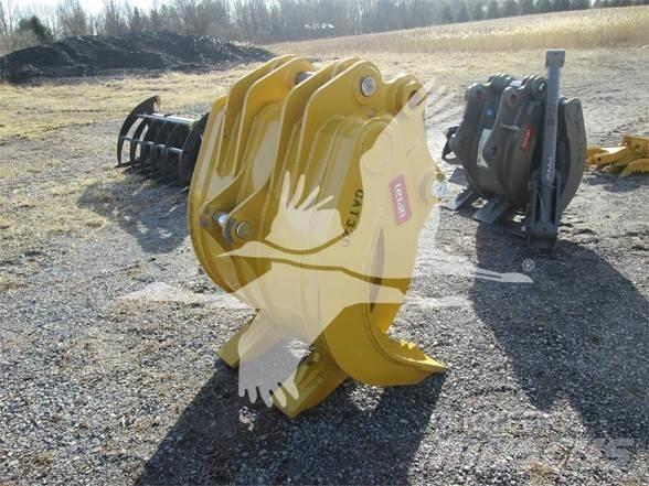 Teran CAT 320 Pašgrābji