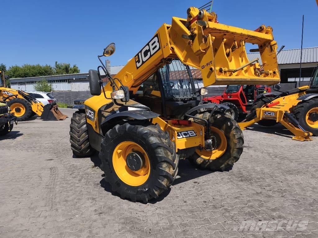 JCB 541-70 Teleskopiskie manipulatori