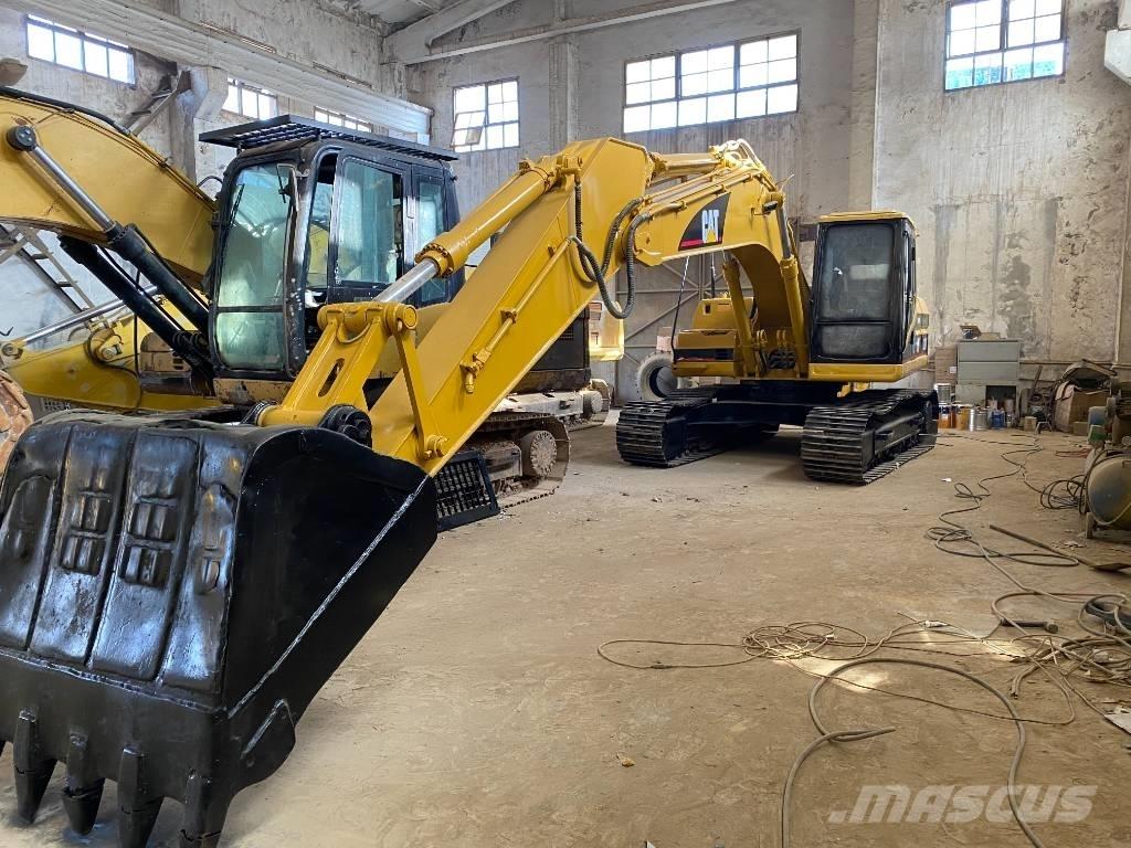 CAT 320 B Kāpurķēžu ekskavatori