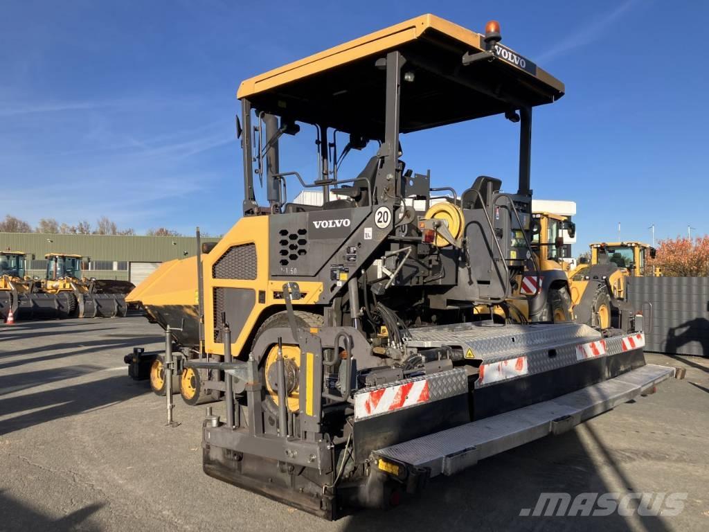 Volvo P 6870 C Asfalta klājēji