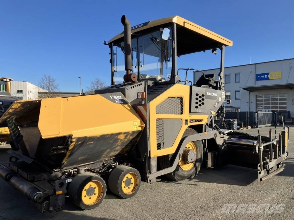 Volvo P 6870 C Asfalta klājēji