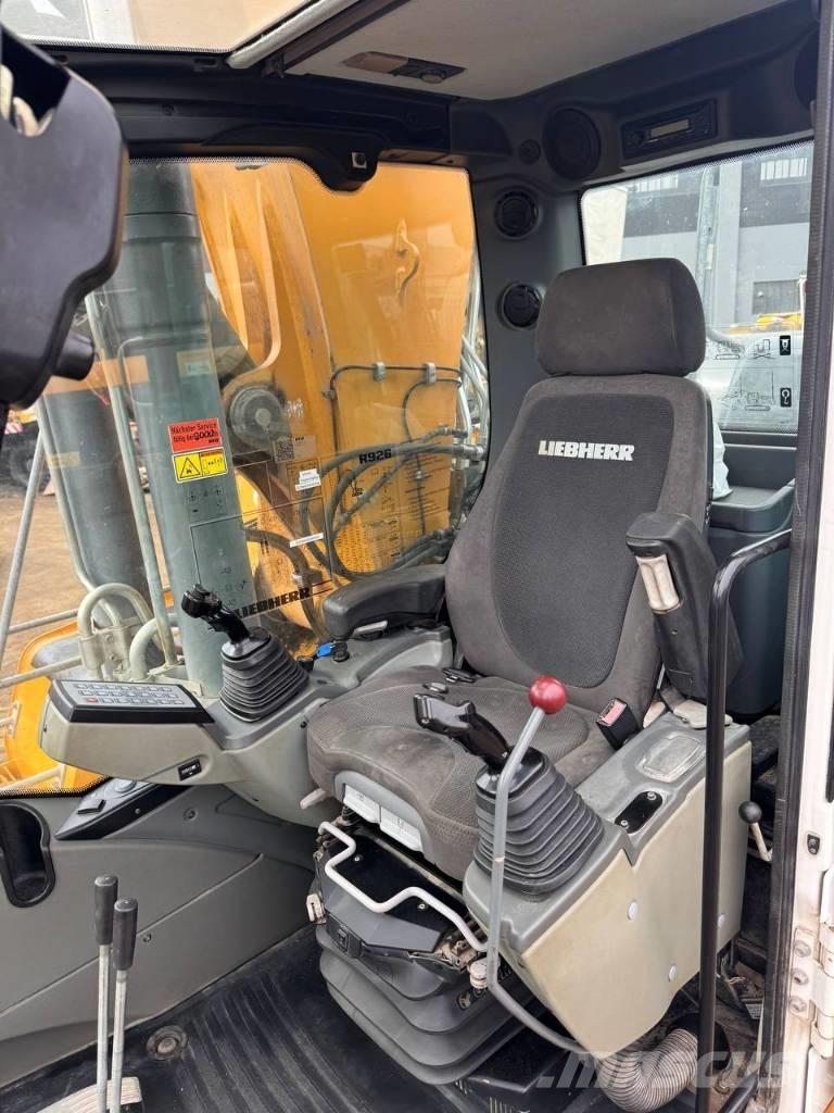 Liebherr R 926 Kāpurķēžu ekskavatori