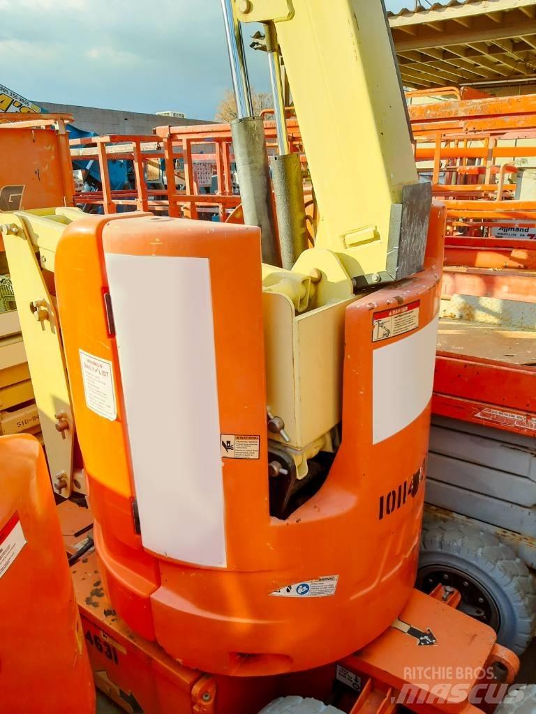 JLG E 300 AJP Strēles pacēlāji