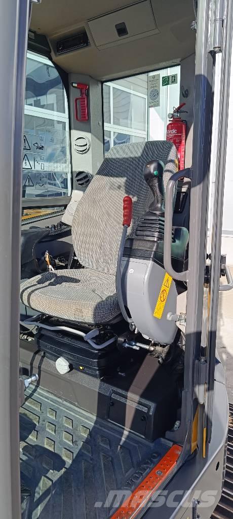 Volvo ECR88D Vidēja lieluma ekskavatori 7 t - 12 t