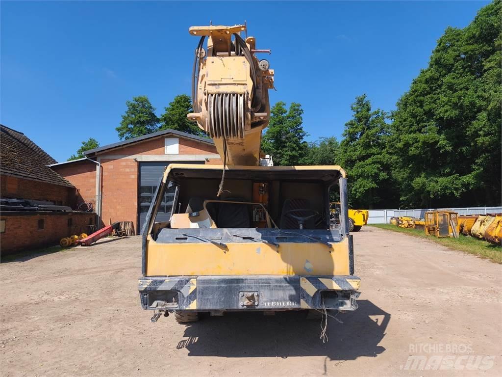 Liebherr LTM 1025 Šasija ar kabīni
