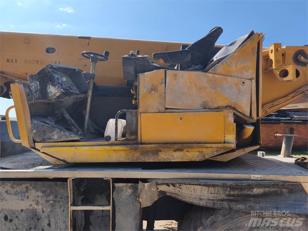 Liebherr LTM 1025 Šasija ar kabīni