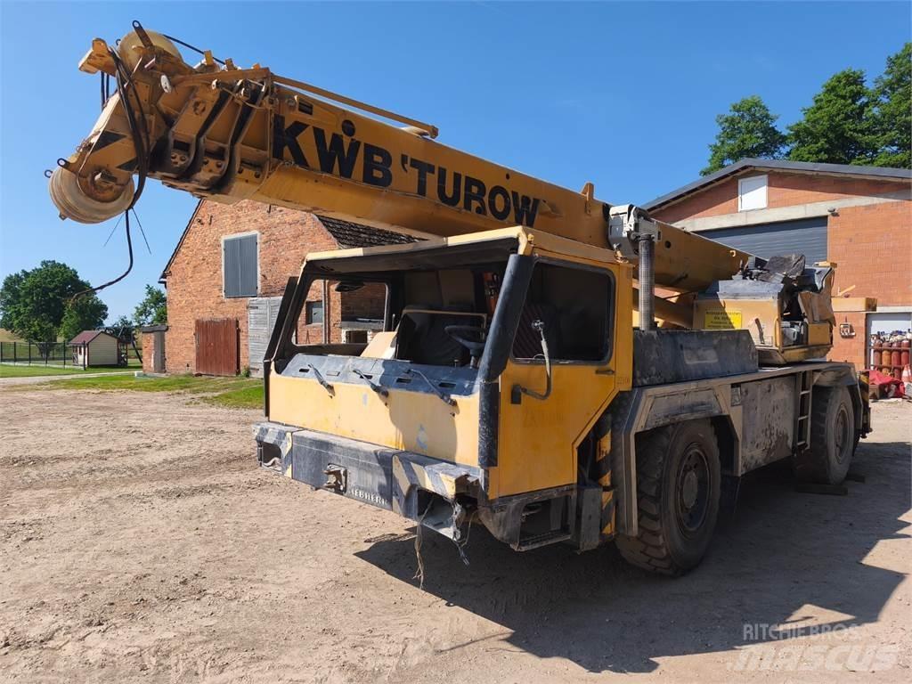 Liebherr LTM 1025 Šasija ar kabīni