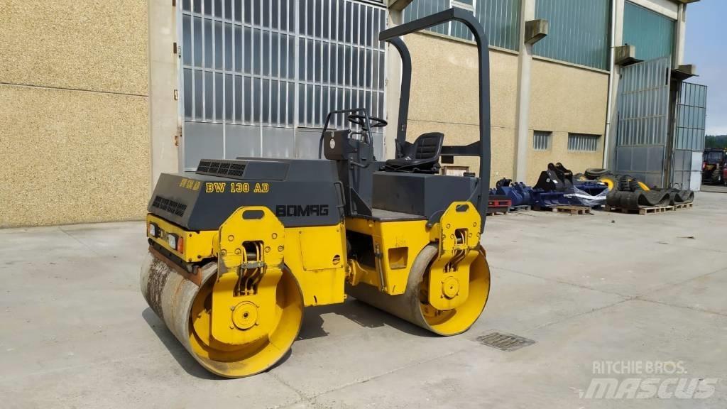Bomag BW 138 AD Divvalču grunts veltņi