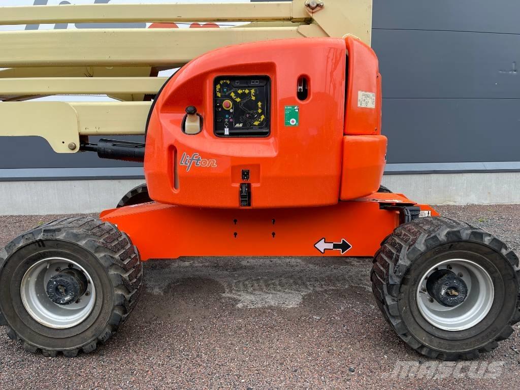 JLG 450 AJ Bomlift Strēles pacēlāji