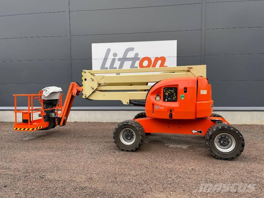 JLG 450 AJ Bomlift Strēles pacēlāji