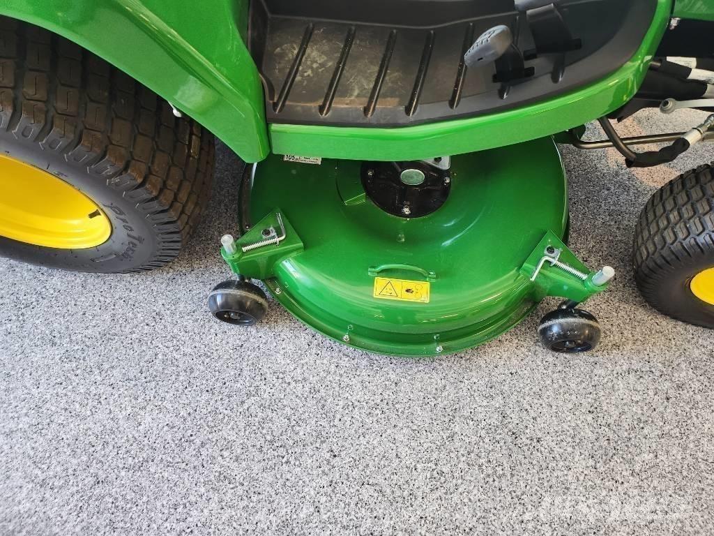 John Deere 950R Mauriņa traktors