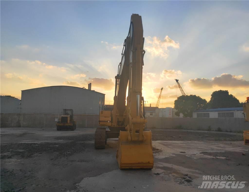 CAT 330B Kāpurķēžu ekskavatori