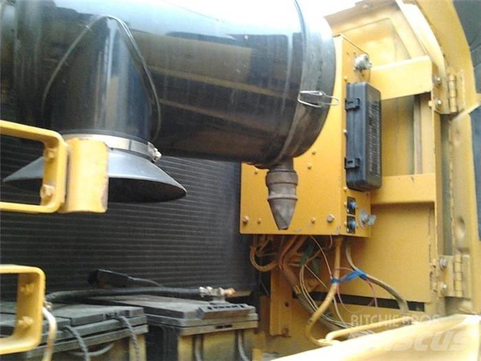 CAT 330 C Kāpurķēžu ekskavatori