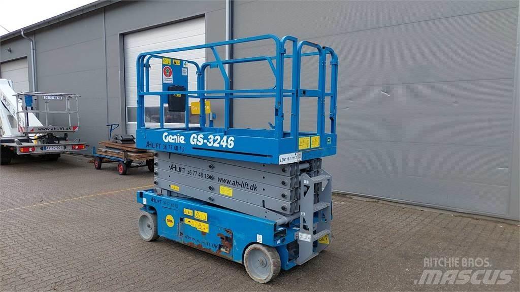 Genie GS3246 Šķerveida pacēlāji
