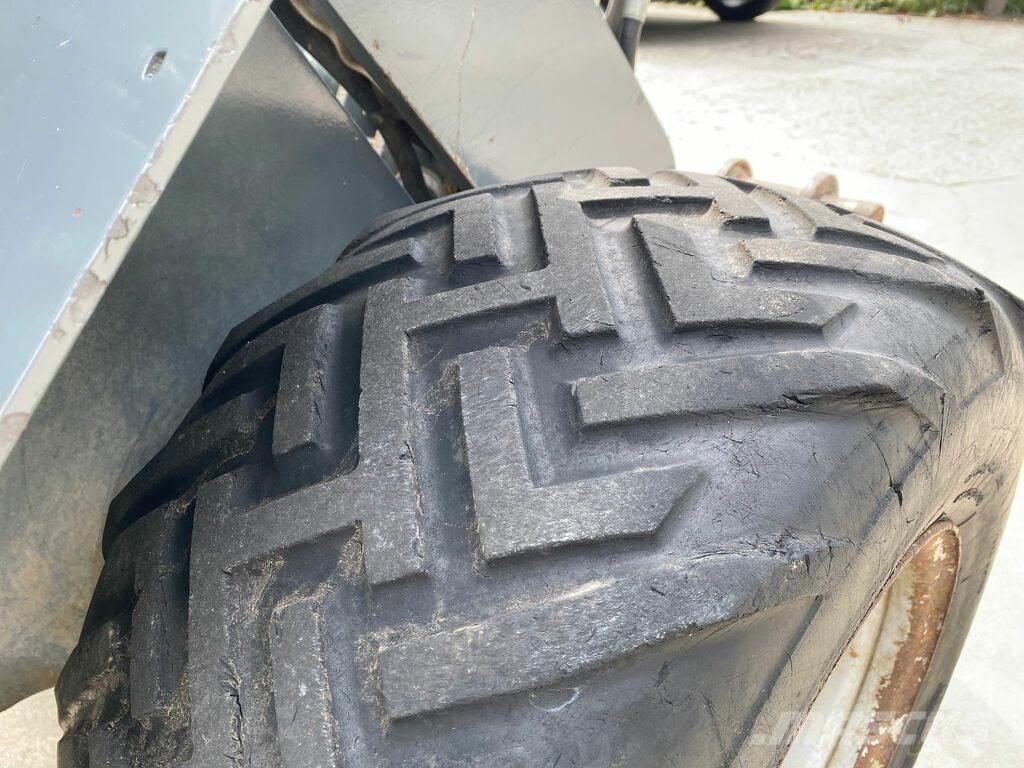 GiANT 332swt Iekrāvēji uz riteņiem