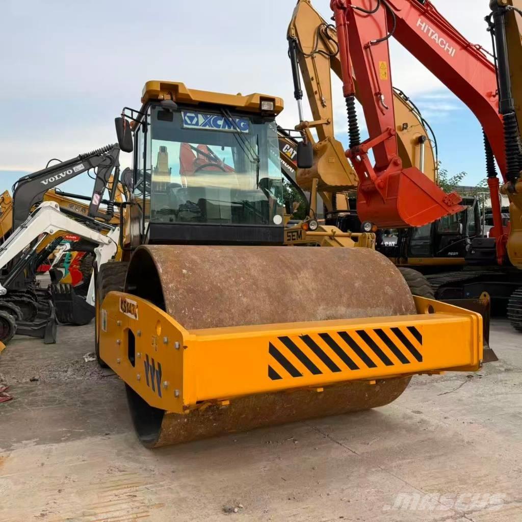 XCMG XS143J Vienvalča grunts veltņi