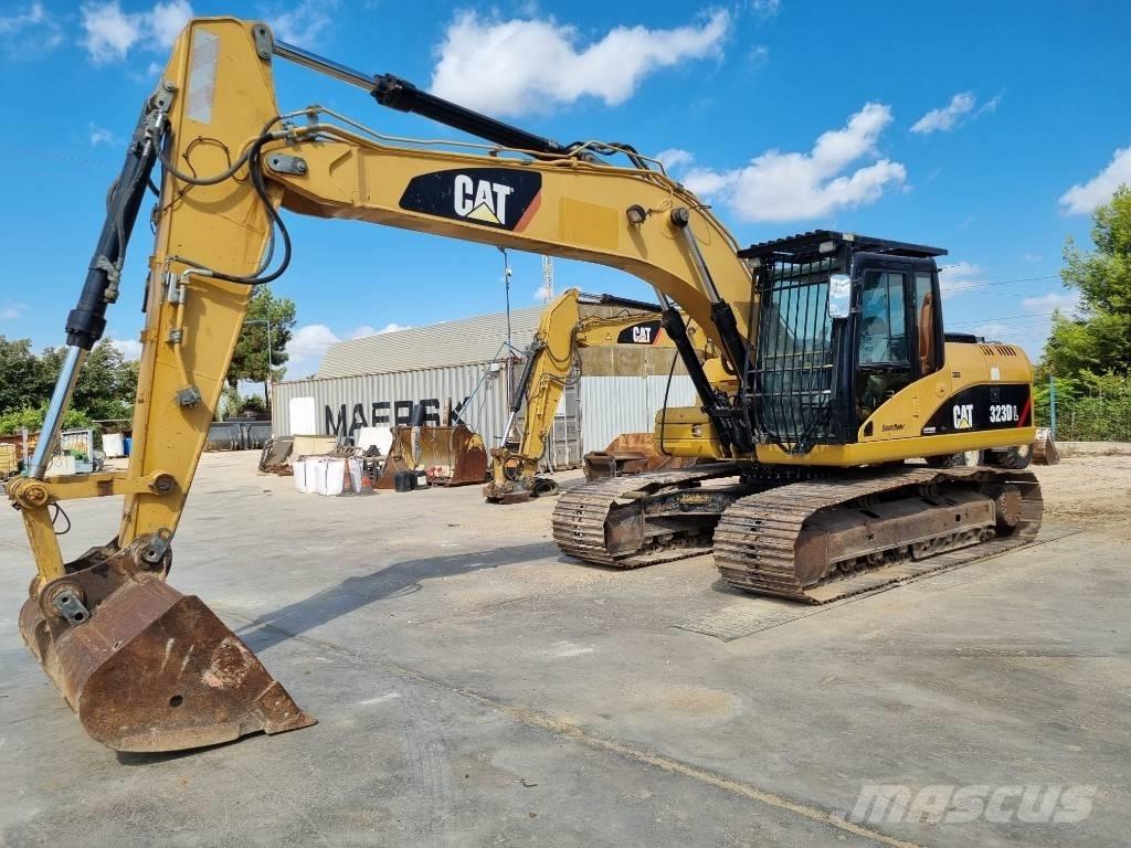 CAT 323 D L Kāpurķēžu ekskavatori