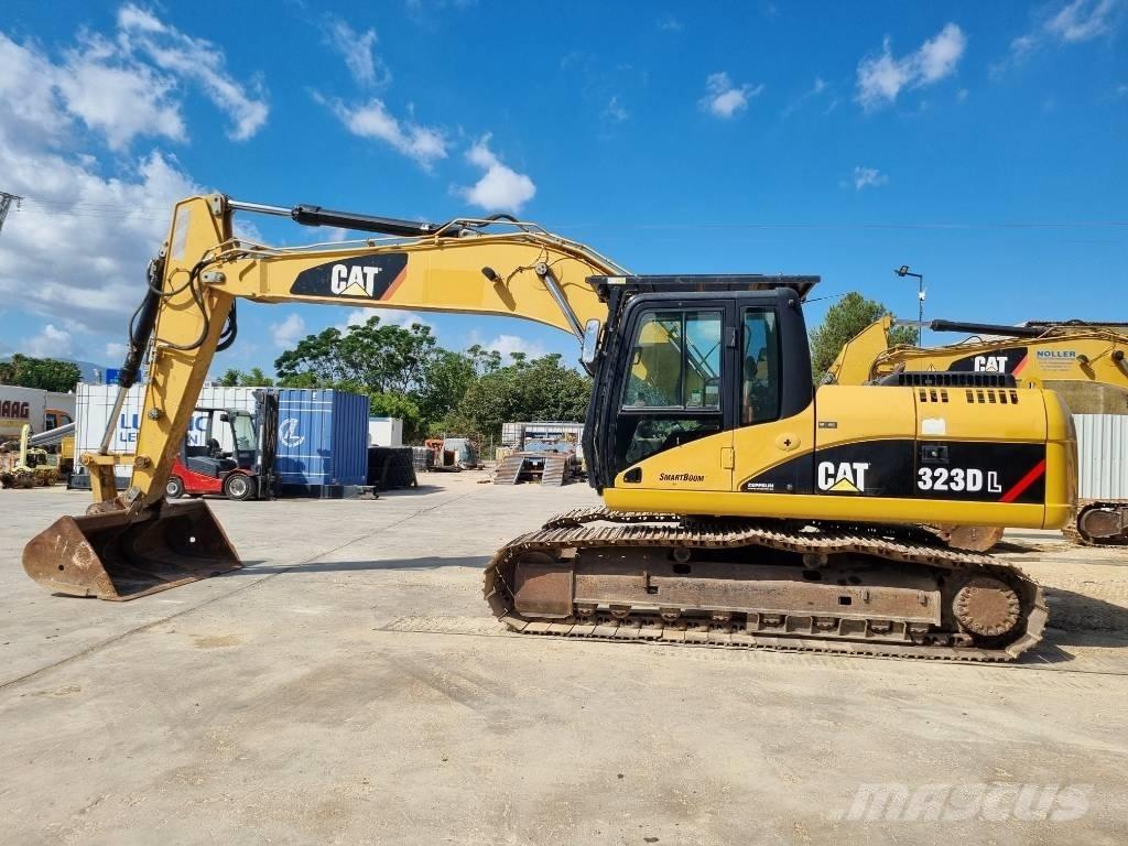CAT 323 D L Kāpurķēžu ekskavatori