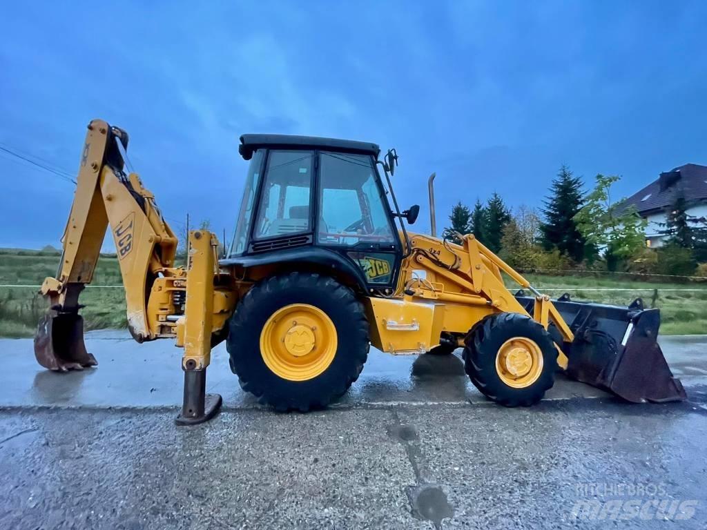 JCB 3CX Ekskavatori-iekrāvēji
