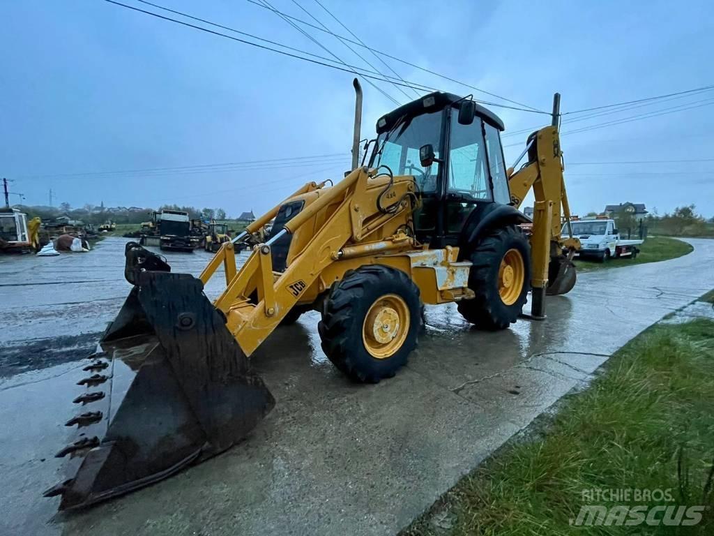 JCB 3CX Ekskavatori-iekrāvēji