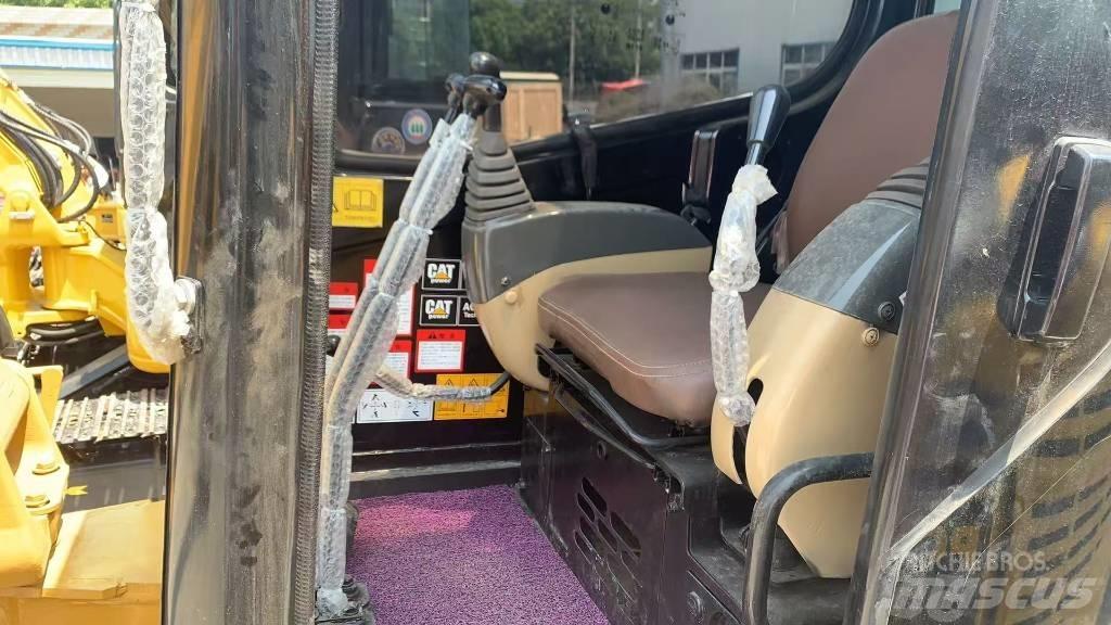CAT 304 Kāpurķēžu ekskavatori
