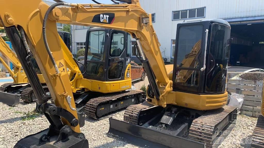 CAT 304 Kāpurķēžu ekskavatori