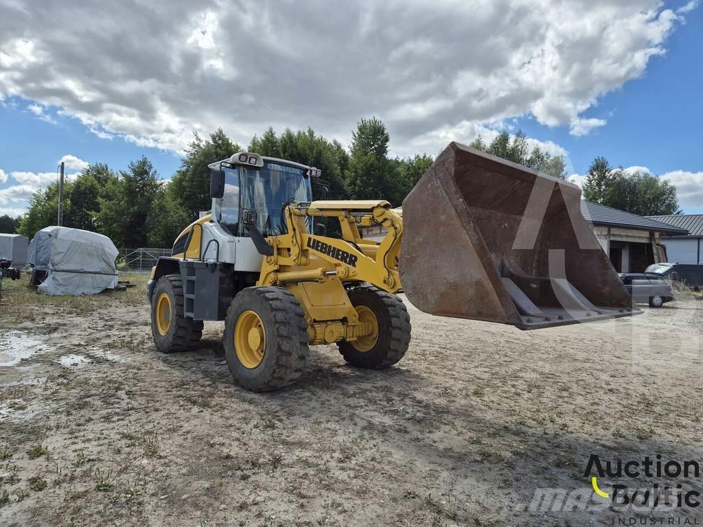 Liebherr L 524 Iekrāvēji uz riteņiem
