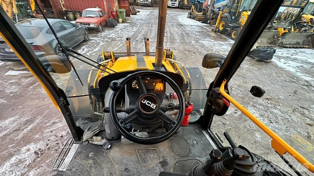JCB 4 CX Ekskavatori-iekrāvēji
