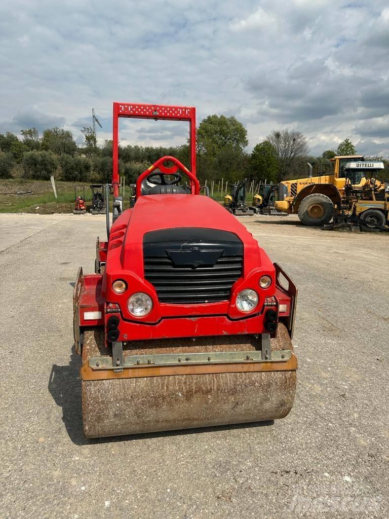 Hamm HD 12 Divvalču grunts veltņi