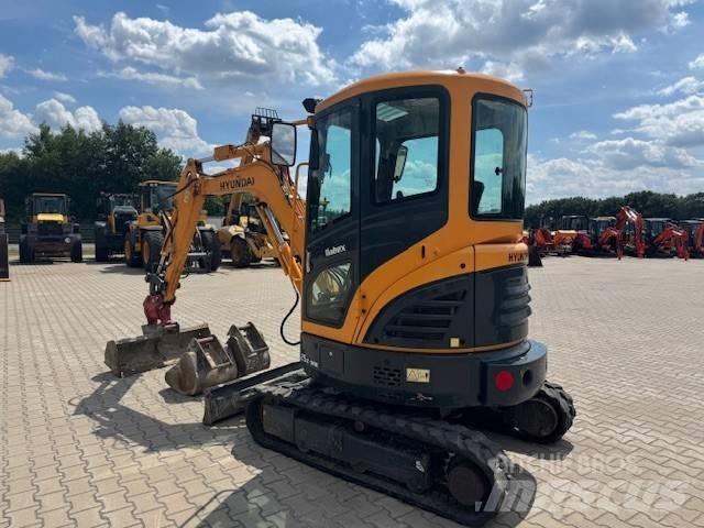 Hyundai R25Z-9 AK Mini ekskavatori < 7 t