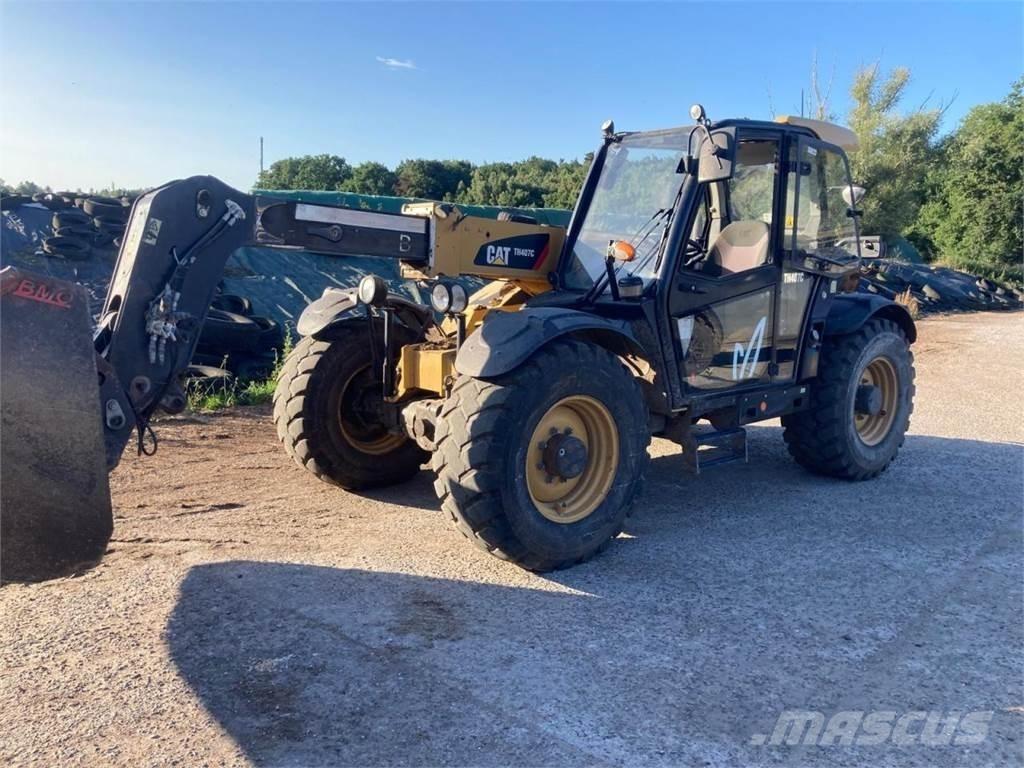 CAT TH 4070 Lauksaimniecības pacēlāji