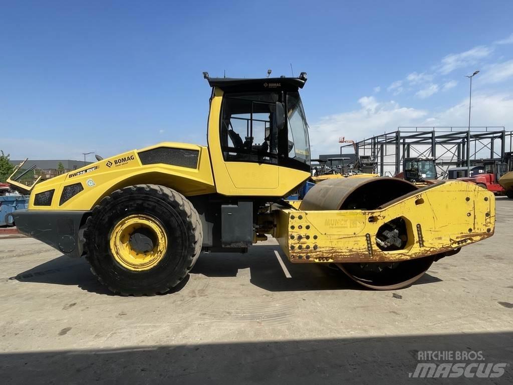 Bomag BW 226 BVC-5 Vienvalča grunts veltņi