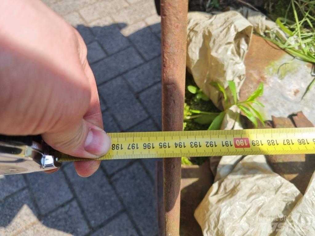 Atlas 65 Iekrāvēji uz riteņiem