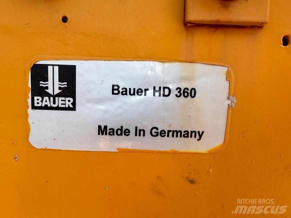 Bauer BV 1300 Oscilatori ar apvalku