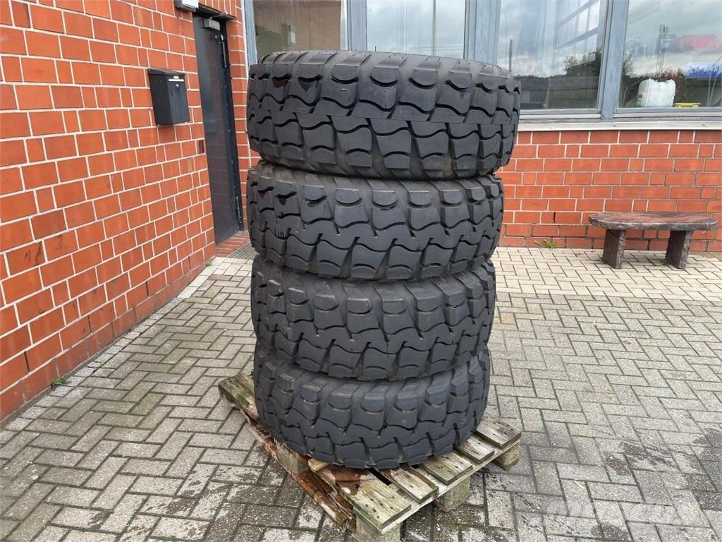Aeolus 405/70R20 Riepas, riteņi un diski