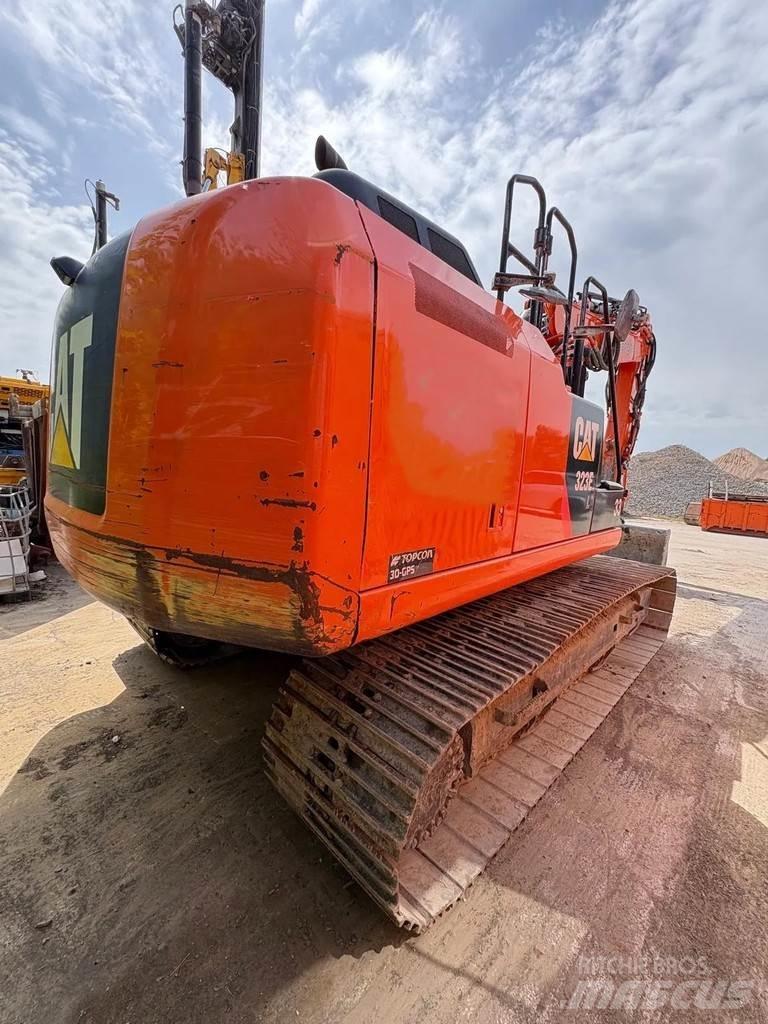 CAT 323E Kāpurķēžu ekskavatori