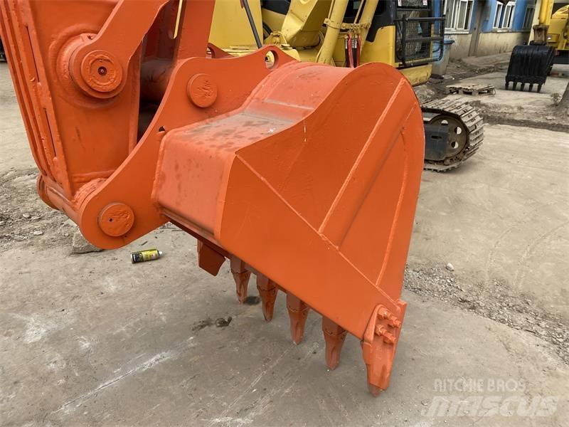 Doosan DX150 Kāpurķēžu ekskavatori