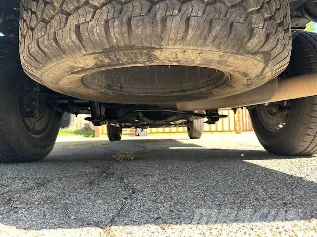 Ford F 250 Vieglais kravas automobilis/izkraušana no sāniem