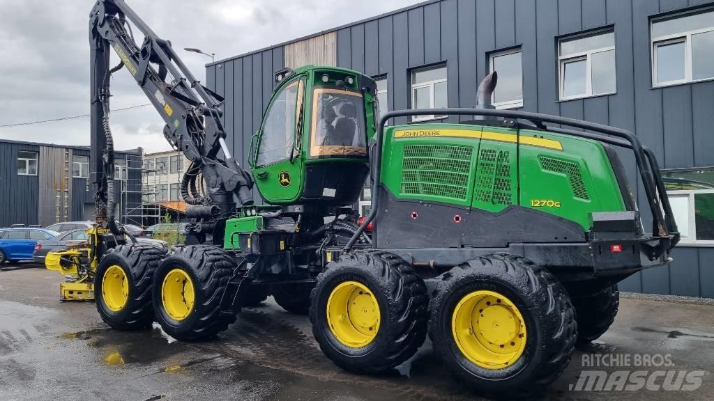 John Deere 1270 G Harvesteri