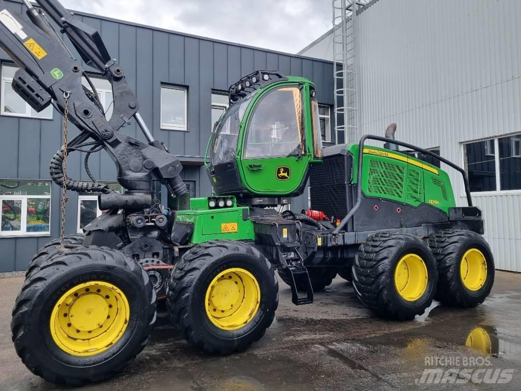 John Deere 1270 G Harvesteri