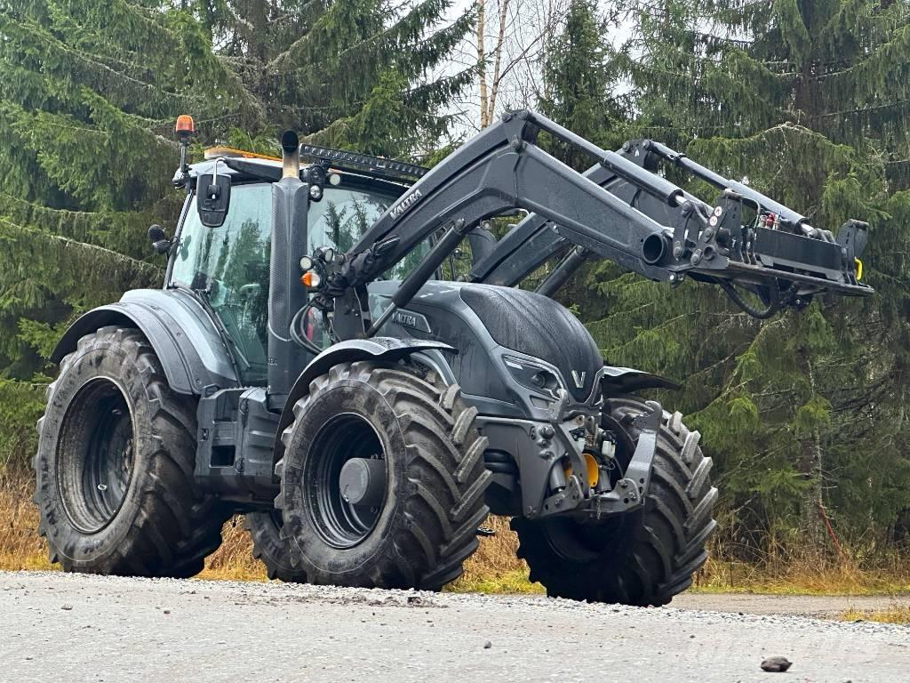 Valtra T 234 V Traktori