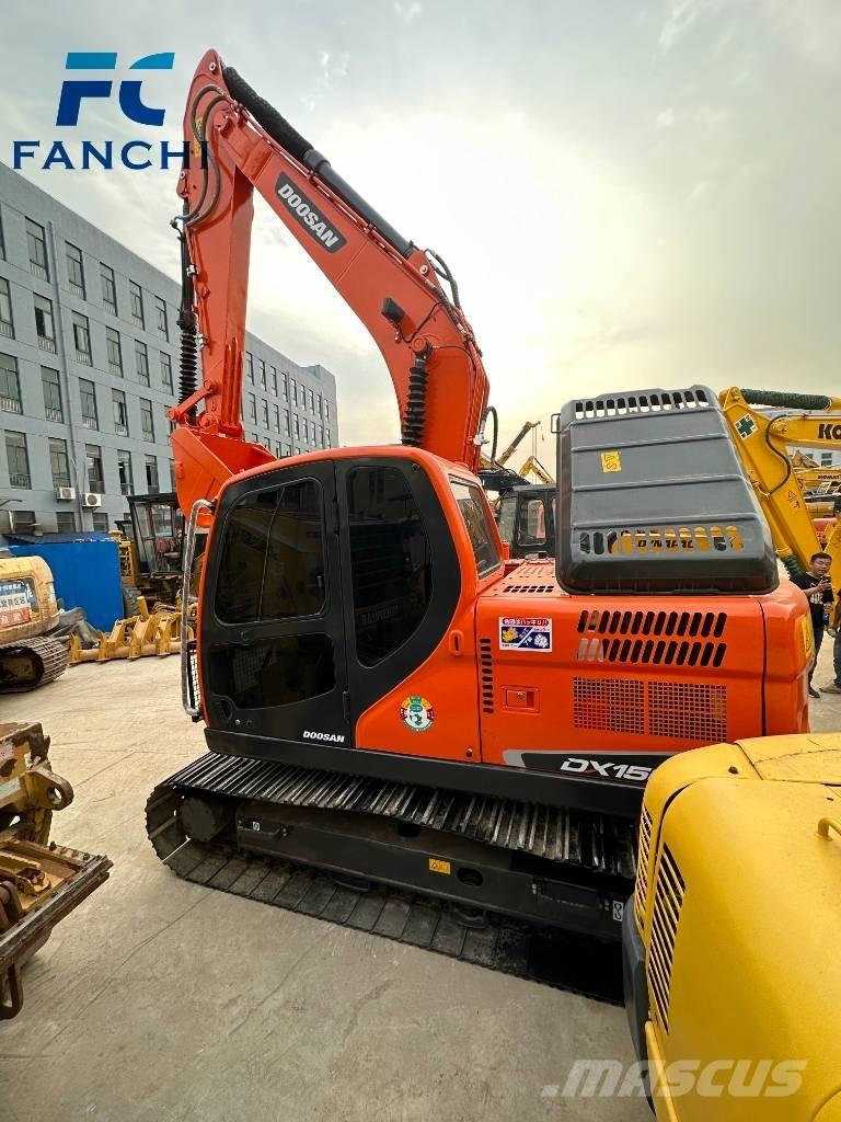 Doosan DX150LC Kāpurķēžu ekskavatori
