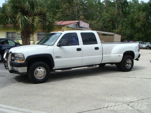 Chevrolet 3500 Platformas/izkraušana no sāniem